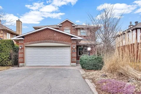 222 WALDEN Dr, Kanata, ON K2K 2K6