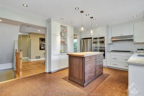 222 WALDEN Dr, Kanata, ON K2K 2K6
