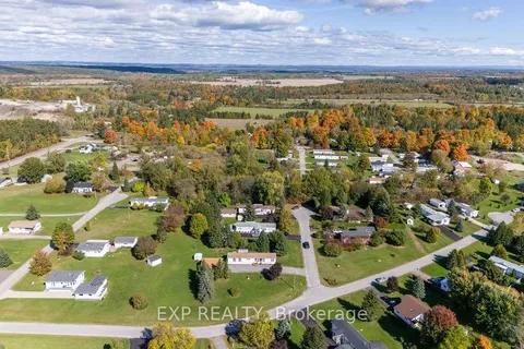 5 PARK Ave, Horton, ON K7V 0A5