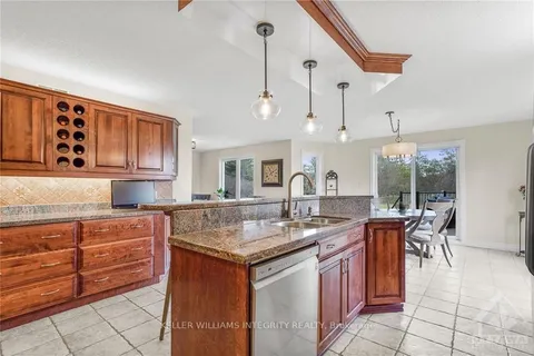 1409 GAUTHIER St, Orleans - Cumberland and Area, ON K4C 1E2