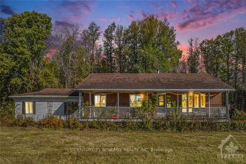 12 BRYDGES Rd, Greater Madawaska, ON K0J 1G0