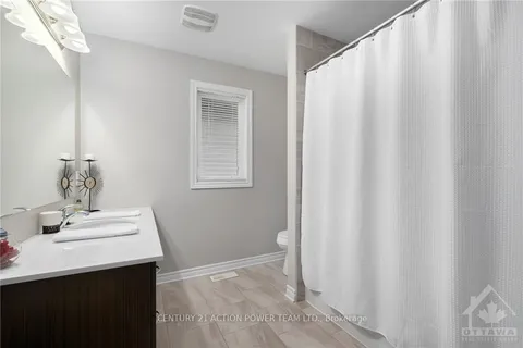 112 EQUINOX Dr, Russell, ON K0A 1W1