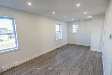 625 MONTREAL Rd, Cornwall, ON K6H 1C3