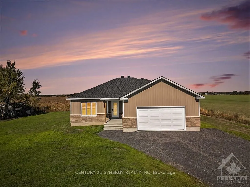 1481 COUNTY ROAD 3 Rd, North Stormont, ON K0A 1M0