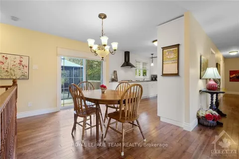 20 DOGWOOD Dr, Stittsville - Munster - Richmond, ON K0A 3P0