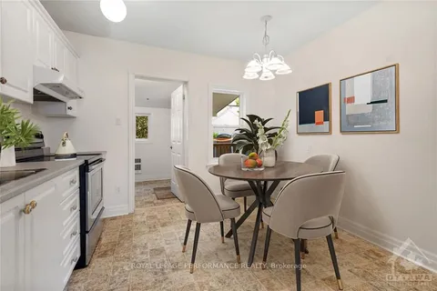 31 BELL St, West Centre Town, ON K1R 7C5