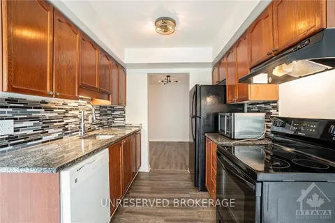 43 KATHLEEN Cres, Stittsville - Munster - Richmond, ON K2S 1L5