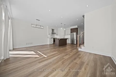 8 TABER St, Carleton Place, ON K7C 0H2