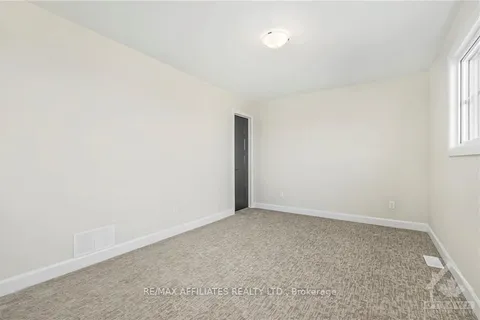 1035 CHABLIS Crescent, Russell, ON K0A 1W0