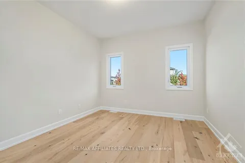 1035 CHABLIS Crescent, Russell, ON K0A 1W0