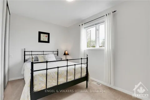 780 CARON St, Clarence-Rockland, ON K4K 1E6