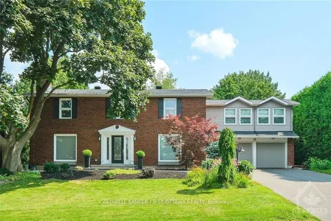 18 COMMANCHE Dr, Cityview - Parkwoods Hills - Rideau Shore, ON K2E 6E9