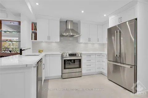 18 COMMANCHE Dr, Cityview - Parkwoods Hills - Rideau Shore, ON K2E 6E9