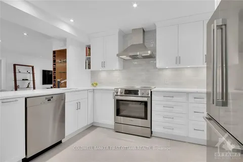 18 COMMANCHE Dr, Cityview - Parkwoods Hills - Rideau Shore, ON K2E 6E9