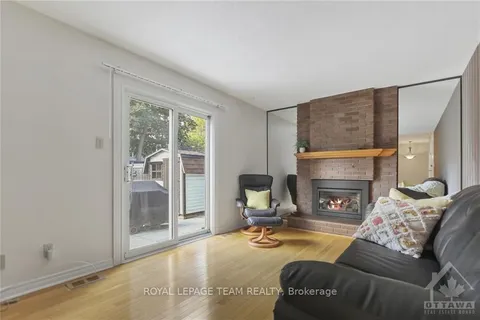 13 FALK Ave, Barrhaven, ON K4M 1L2