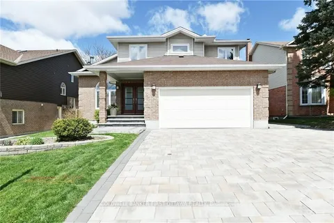 9 ROSETHORN Way, Kanata, ON K2M 1P8