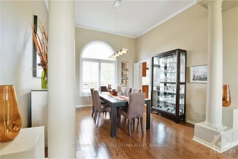 9 ROSETHORN Way, Kanata, ON K2M 1P8