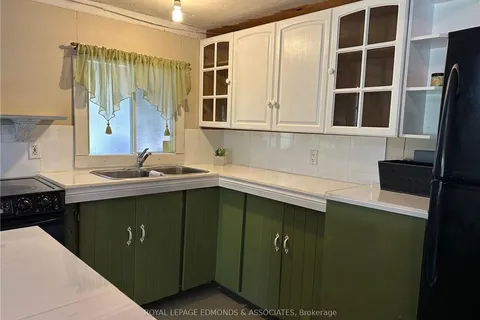 19B MOORES BEACH Rd, Whitewater Region, ON K0J 2L0