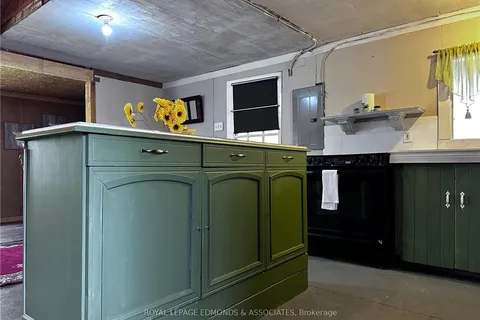 19B MOORES BEACH Rd, Whitewater Region, ON K0J 2L0