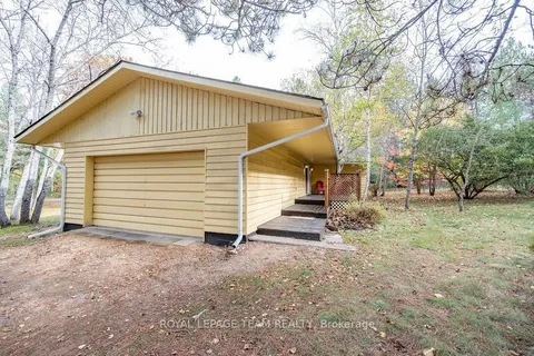 4 MURCHISON Rd, South Algonquin, ON K0J 2C0