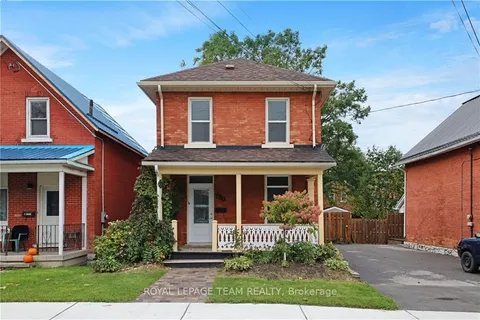 190 LOCHIEL St, Renfrew, ON K7V 1W7