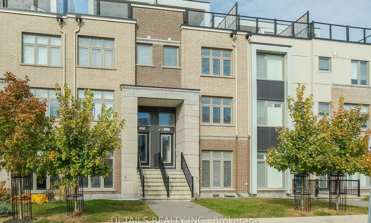 805 MIKINAK Rd, Manor Park - Cardinal Glen and Area, ON K1K 4Z9