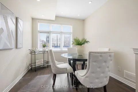 805 MIKINAK Rd, Manor Park - Cardinal Glen and Area, ON K1K 4Z9