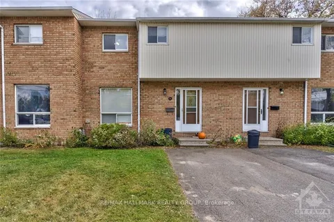 14 CRAIG St, Perth, ON K7H 3K1