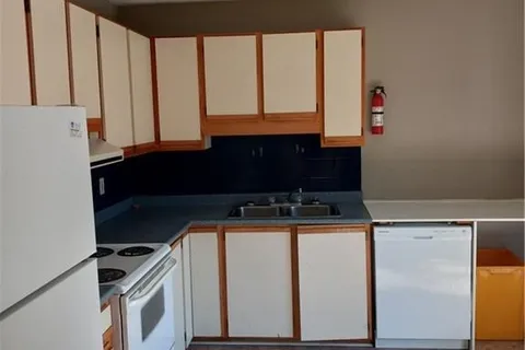 16 CRAIG St, Perth, ON K7H 3K1