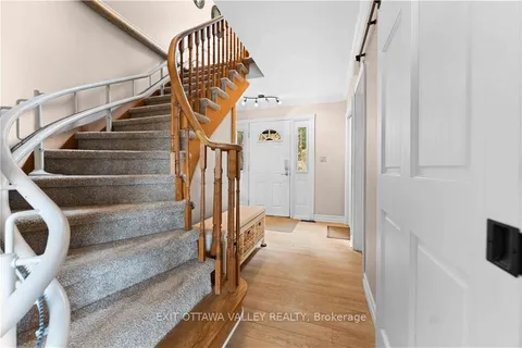 88 CHRIS MULLIN Lane, Madawaska Valley, ON K0J 1B0