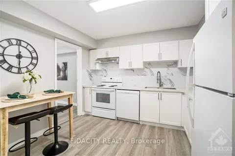 53 SAN REMO, Alta Vista and Area, ON K1G 5X9