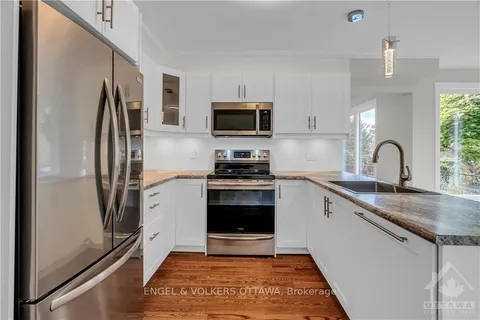 2177 LENESTER Ave, McKellar Heights - Glabar Park and Area, ON K2A 4A9