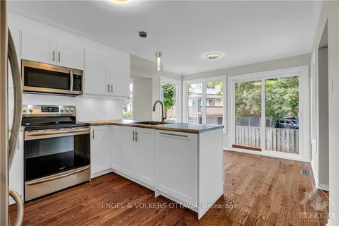 2177 LENESTER Ave, McKellar Heights - Glabar Park and Area, ON K2A 4A9