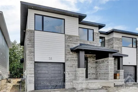 1017 MOORE Street, Brockville, ON K6V 7N1