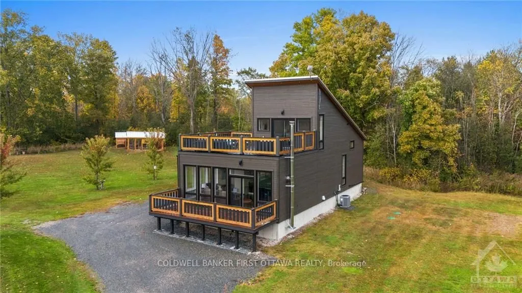 4210 SCOTCH LINE Rd, Tay Valley, ON K7H 3P1