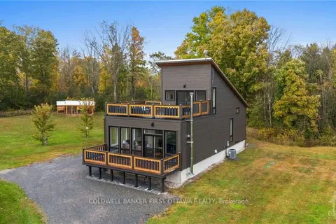 4210 SCOTCH LINE Rd, Tay Valley, ON K7H 3P1