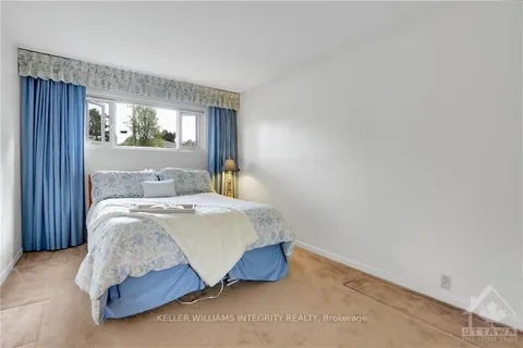 51 ASHBURN Dr, Cityview - Parkwoods Hills - Rideau Shore, ON K2E 6N4