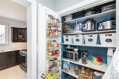 237 SANTIAGO St, Carleton Place, ON K7C 0C7