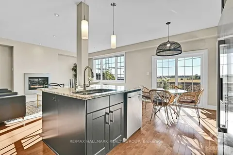 1326 KINGSTON Ave, Carlington - Central Park, ON K1Z 8L2