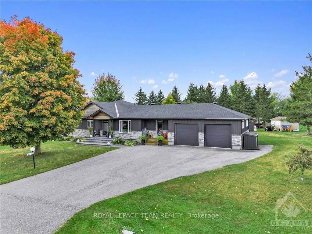 2854 KELSEY St, Greely - Metcalfe - Osgoode - Vernon and Area, ON K0A 2P0