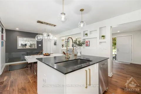 2854 KELSEY St, Greely - Metcalfe - Osgoode - Vernon and Area, ON K0A 2P0