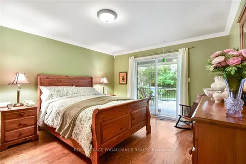 266 CHURCH St, Brockville, ON K6V 3Y7