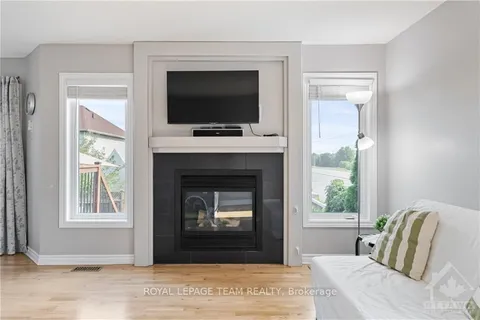 212 WILLOW CREEK Circ, Barrhaven, ON K2G 7B1