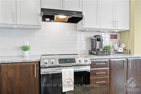 559 RADIANT, Kanata, ON K2M 0M7