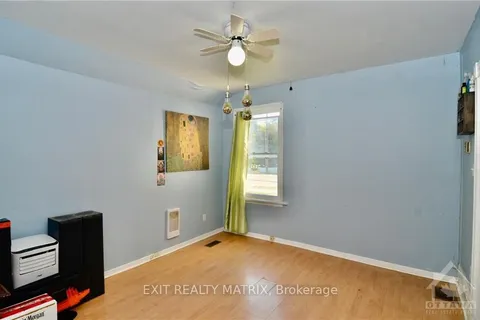 36 DRUMMOND St, Rideau Lakes, ON K0G 1V0