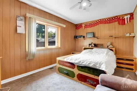 157 ANNA Ave, Carlington - Central Park, ON K1Z 7V1