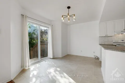 3364 MCCARTHY Rd, Hunt Club - Windsor Park Village and Area, ON K1V 1Z6