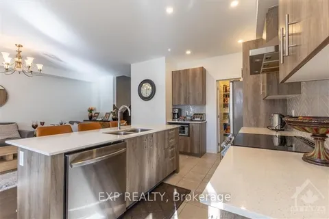 775 WOOLER Pl, Leitrim, ON K1T 0V3