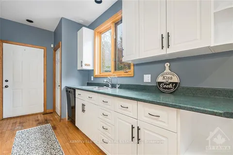 10 MEADOWGLEN Circ, North Grenville, ON K0G 1J0