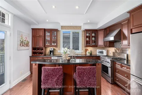 50 CONCORD St, Glebe - Ottawa East and Area, ON K1S 0Y6